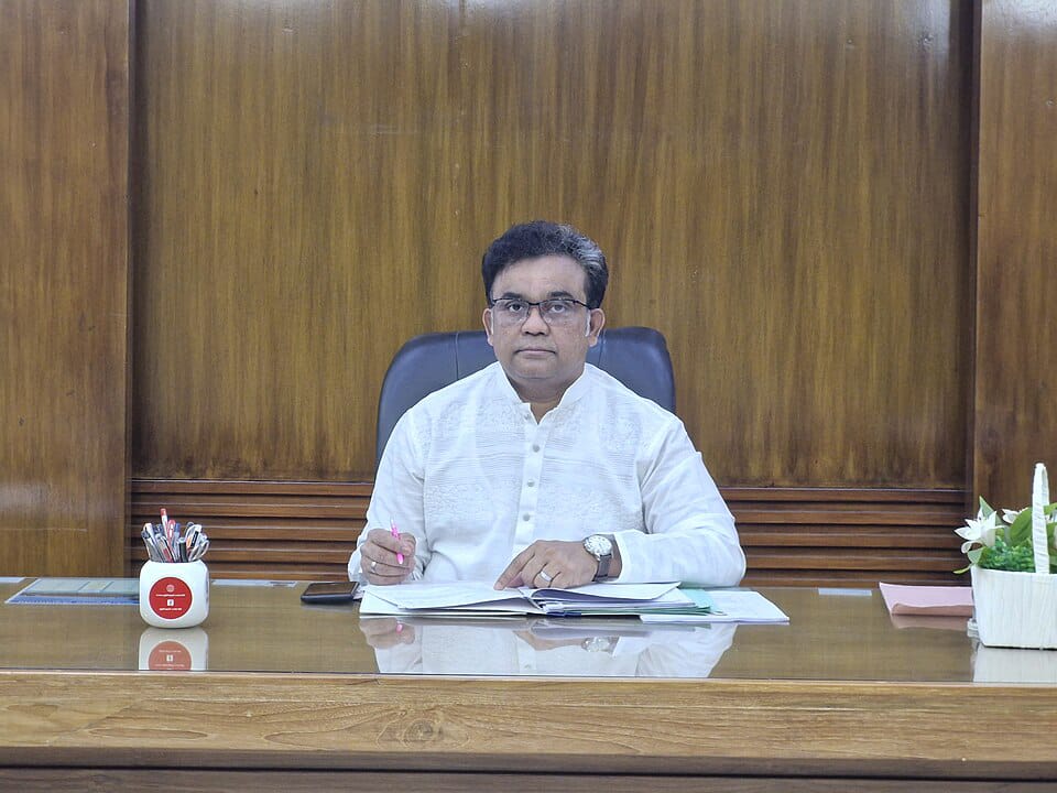 ইনকিলাব মঞ্চের মুখপাত্র শরিফ ওসমান হাদির মৃত্যুতে জাবি উপাচার্যের শোক